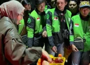 Bupati Sri Juniarsih Mas Berbagi Paket Lebaran dengan Driver Ojol Berau