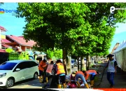 Dukung Acara Berau Terkini Youthphoria, DLHK Terjunkan Petugas Kebersihan Di GOR Pemuda