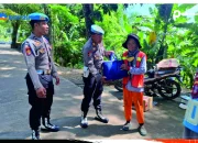 Polres Berau Gelar Bakti Sosial, Salurkan Bantuan Sembako Untuk Warga Kurang Mampu
