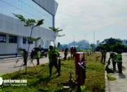 DLHK Lakukan Perawatan Rutin Tanaman RSUD Baru