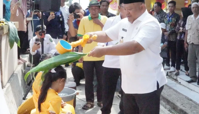 Tulak Bala Buang Naas, Tradisi Bahari Talisayan Yang Terus Dijaga