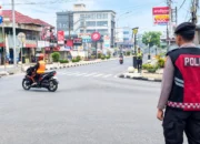 Strong Point Polres Berau, Persimpangan Tanjung Redeb Dijaga Saat Jam Sibuk